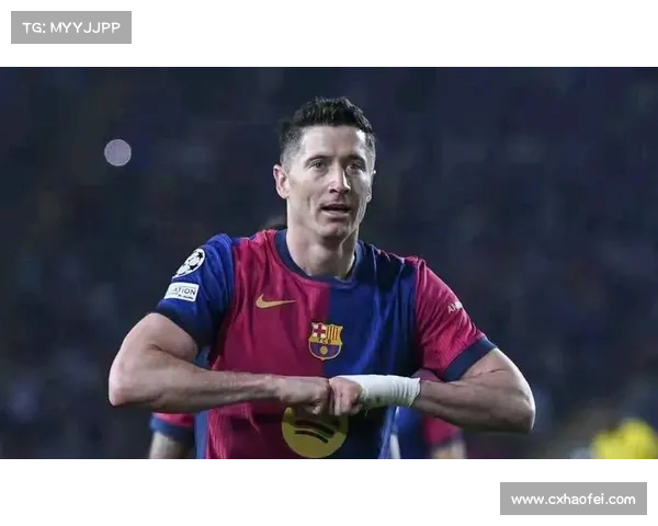 探寻莱万多夫斯基崛起传奇与辉煌成功之路揭秘全景回溯历程故事脉